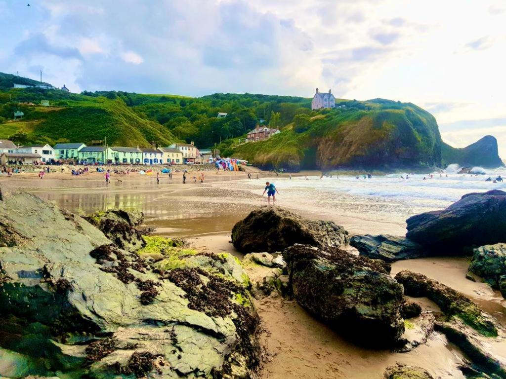Wild Coastal Retreat At Troed Y Rhiw Aberporth, West Wales Villa Luaran gambar